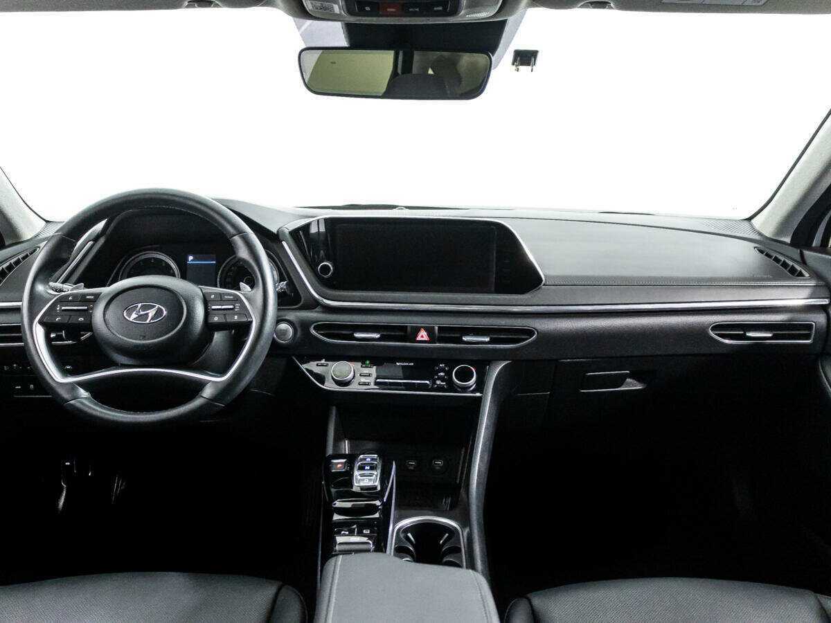 Hyundai Sonata с пробегом — 2021 год. Фото: #12