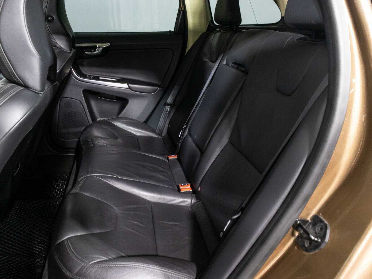 Volvo XC60 с пробегом — 2012 год. Фото: #9