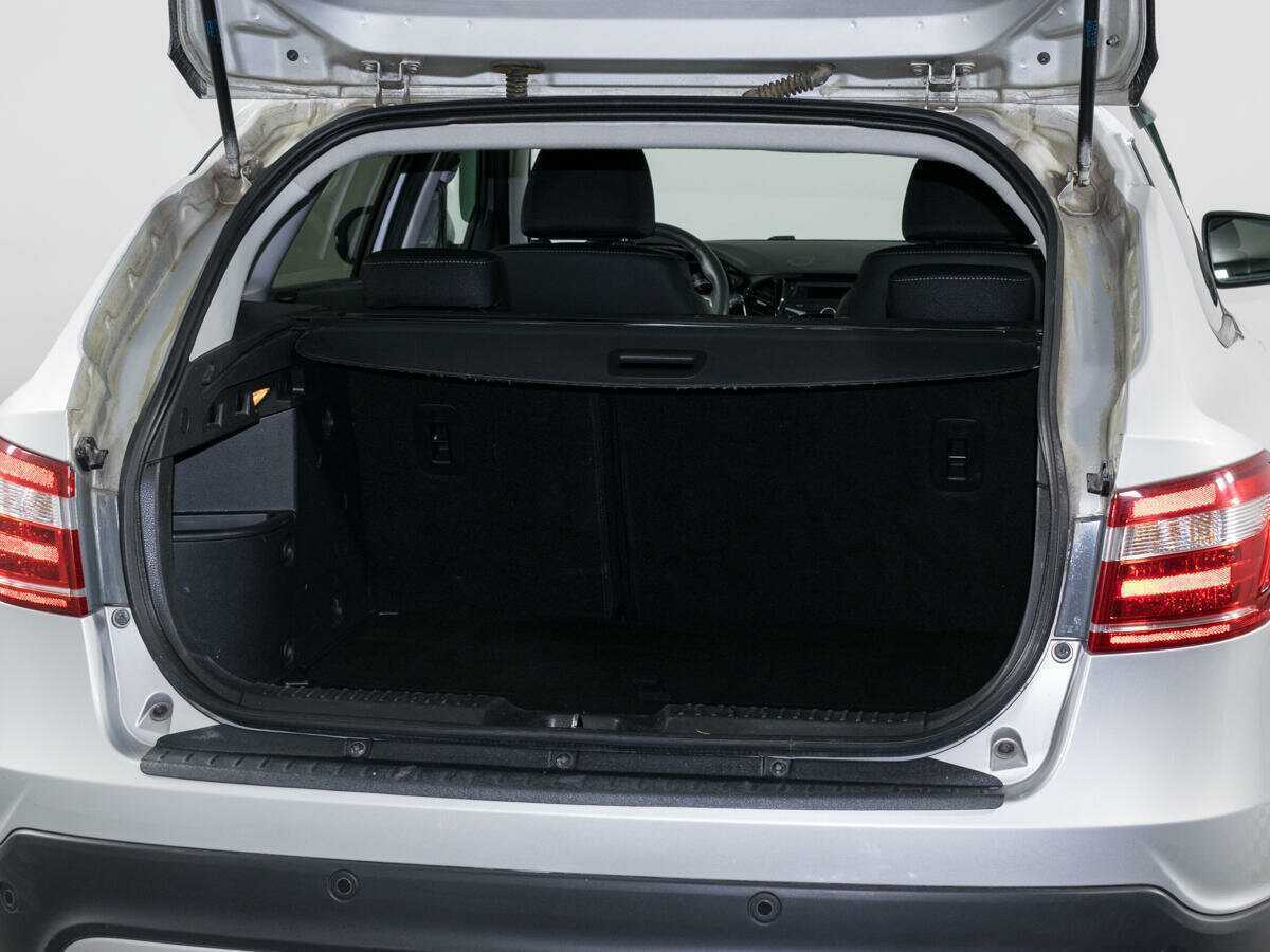 Lada (ВАЗ) Vesta с пробегом — 2020 год. Фото: #8