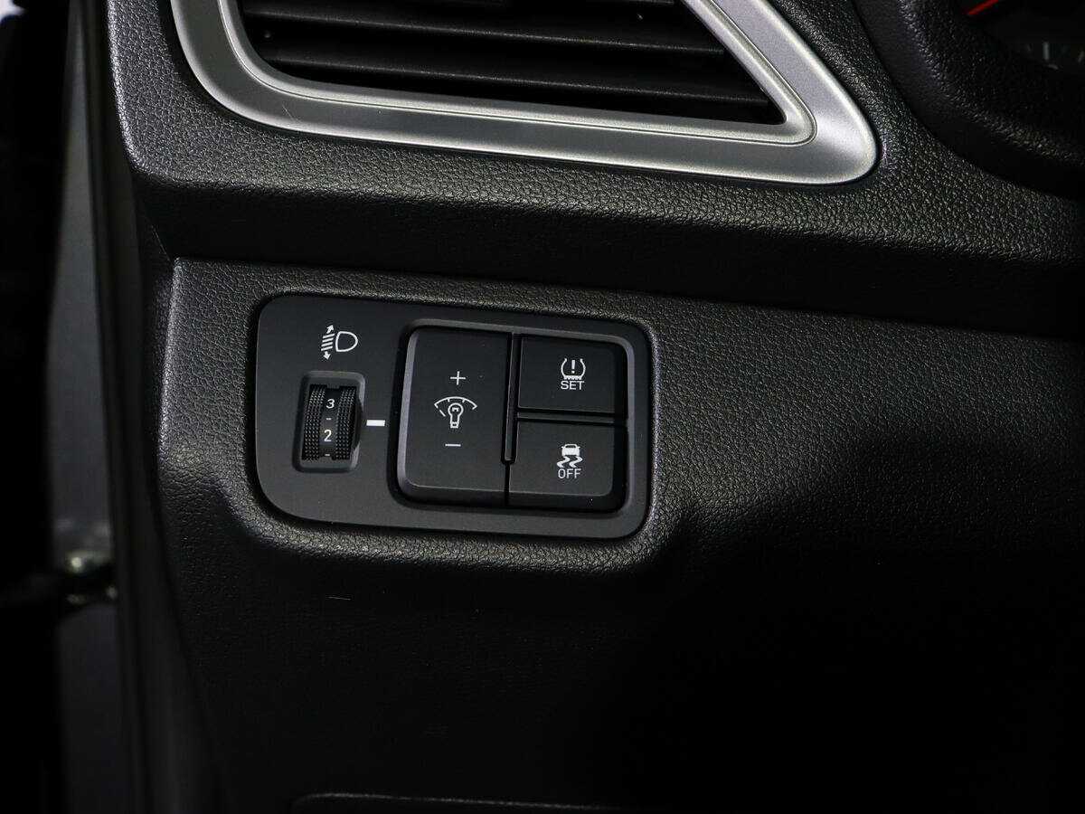 Hyundai Solaris с пробегом — 2021 год. Фото: #13