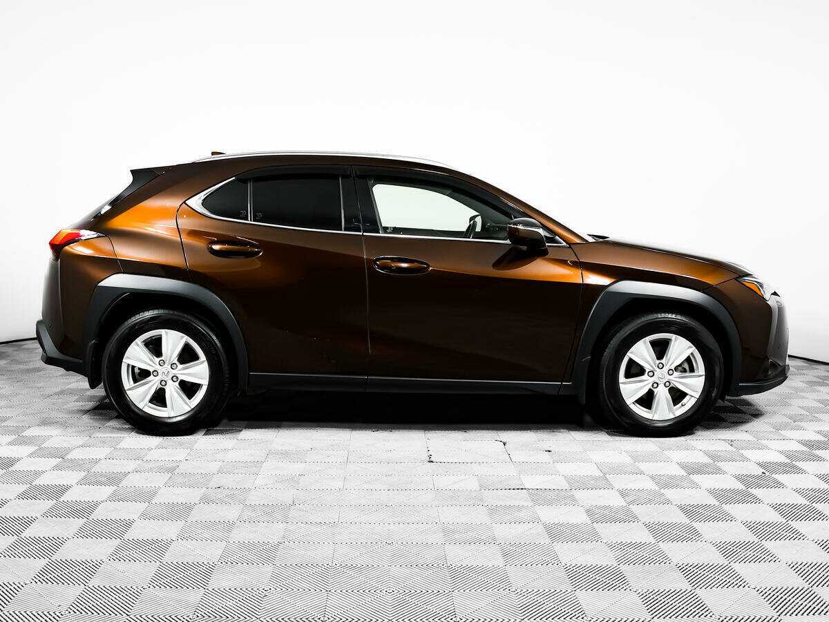 Lexus UX с пробегом — 2019 год. Фото: #3