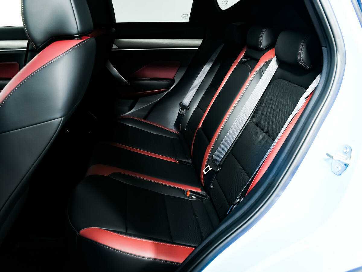 Geely Coolray с пробегом — 2022 год. Фото: #11