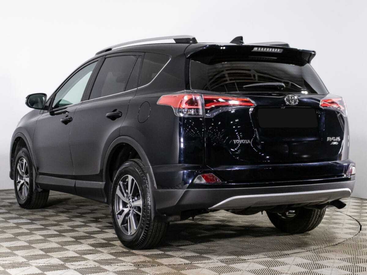 Toyota RAV4 с пробегом — 2017 год. Фото: #5