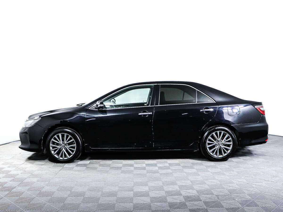Toyota Camry с пробегом — 2016 год. Фото: #6