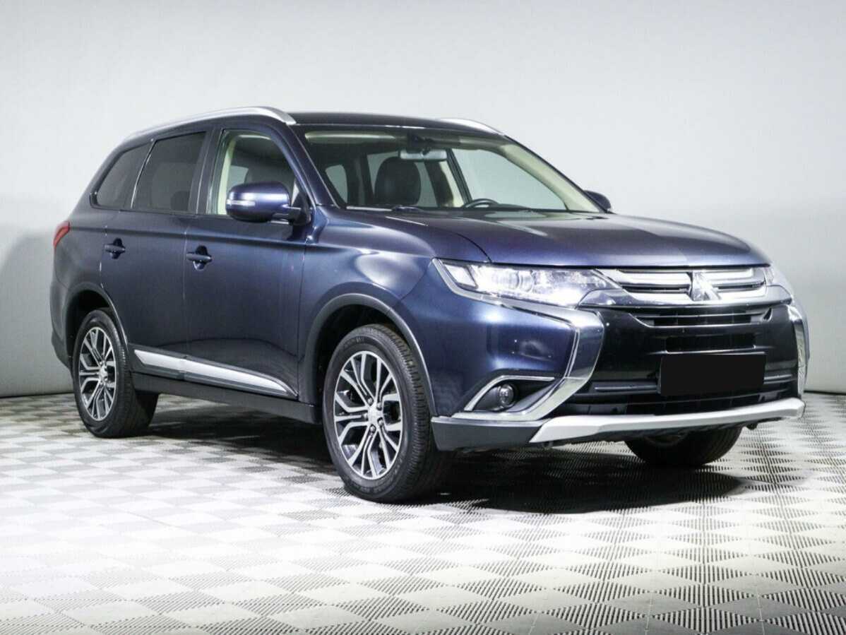 Mitsubishi Outlander с пробегом — 2018 год. Фото: #1