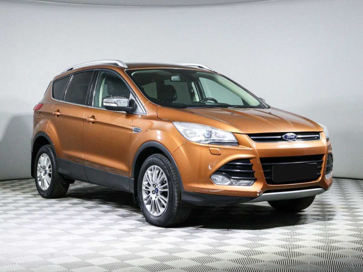 Ford Kuga с пробегом — 2014 год. Фото: #2