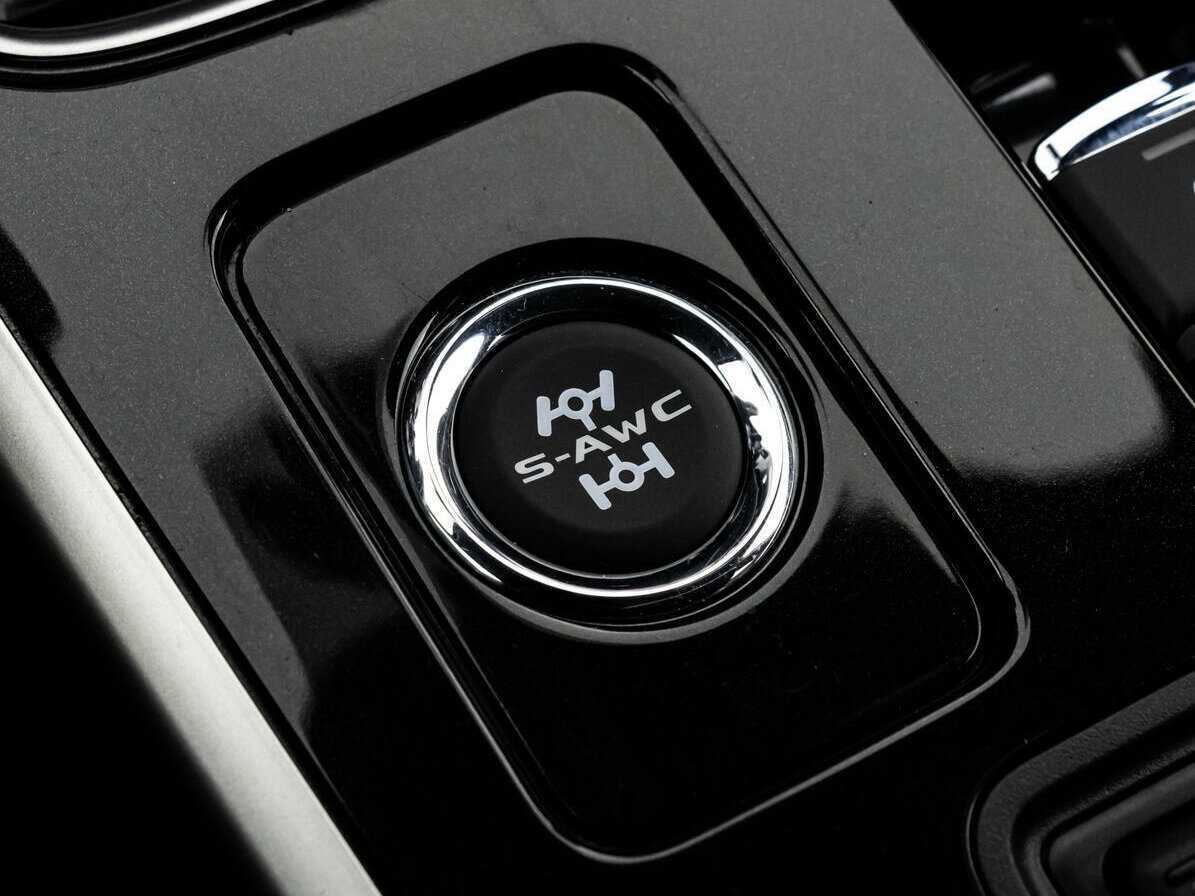 Mitsubishi Outlander с пробегом — 2021 год. Фото: #13