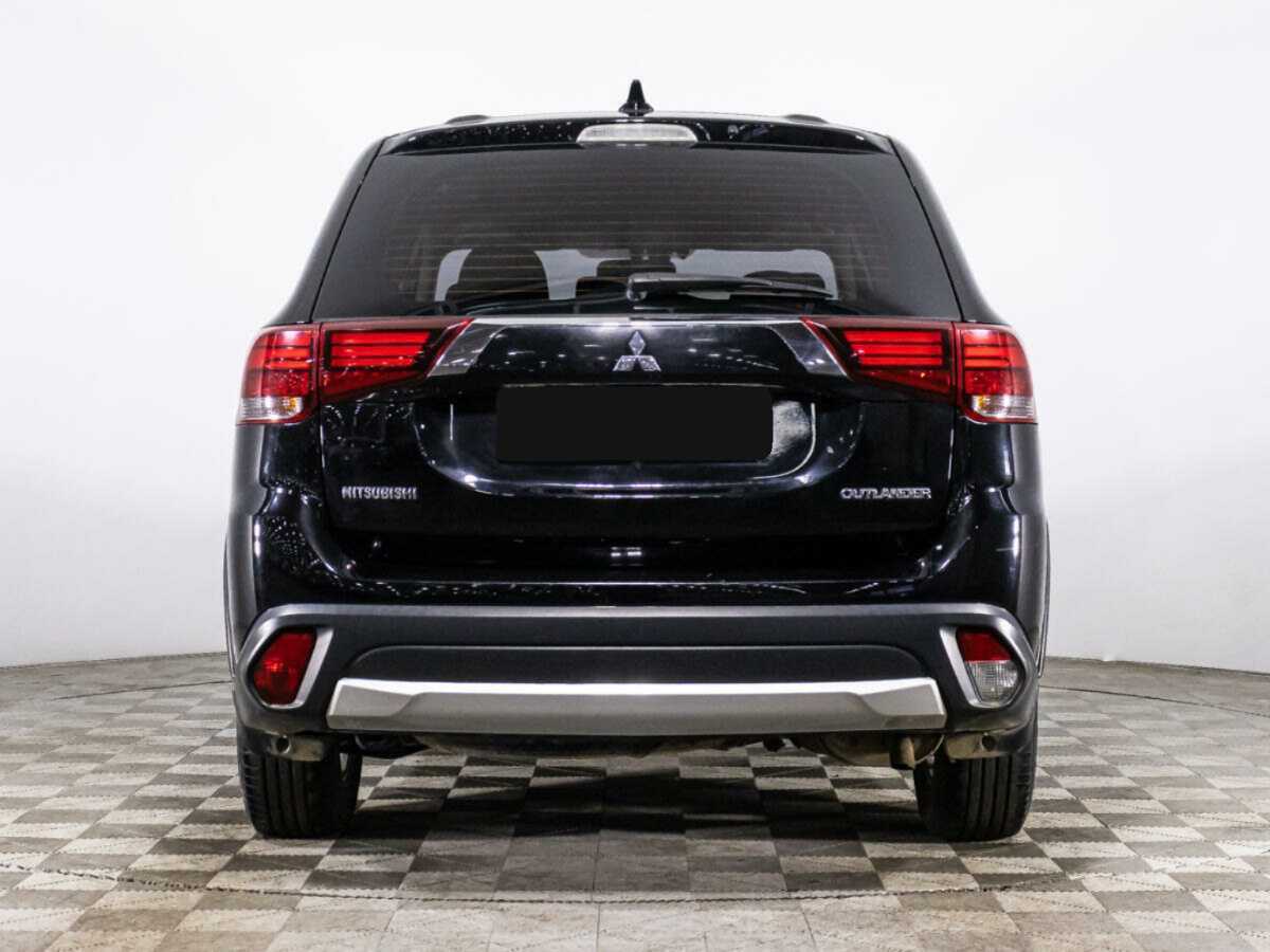 Mitsubishi Outlander с пробегом — 2017 год. Фото: #4
