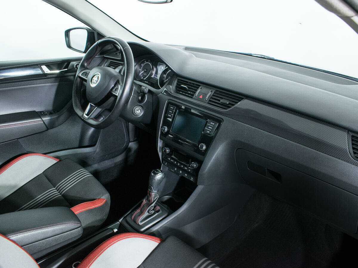 Skoda Rapid с пробегом — 2018 год. Фото: #8