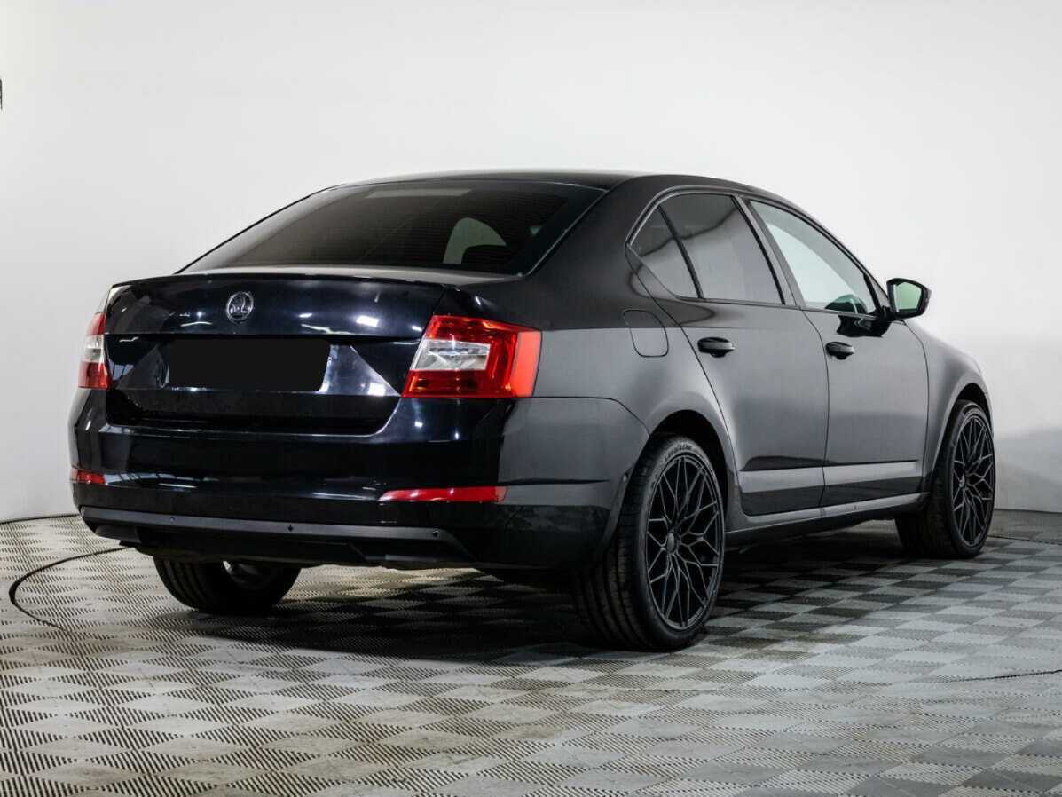 Skoda Octavia с пробегом — 2015 год. Фото: #3