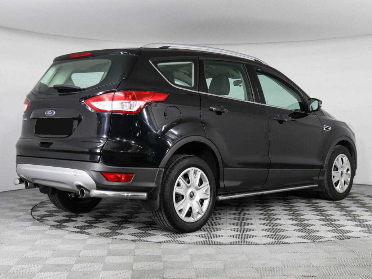 Ford Kuga с пробегом — 2015 год. Фото: #4