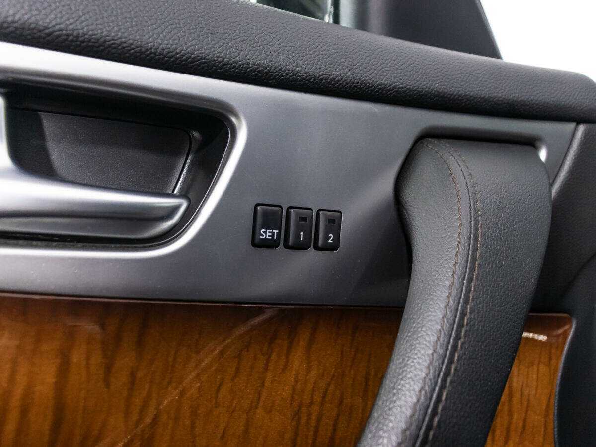 Infiniti FX с пробегом — 2012 год. Фото: #20