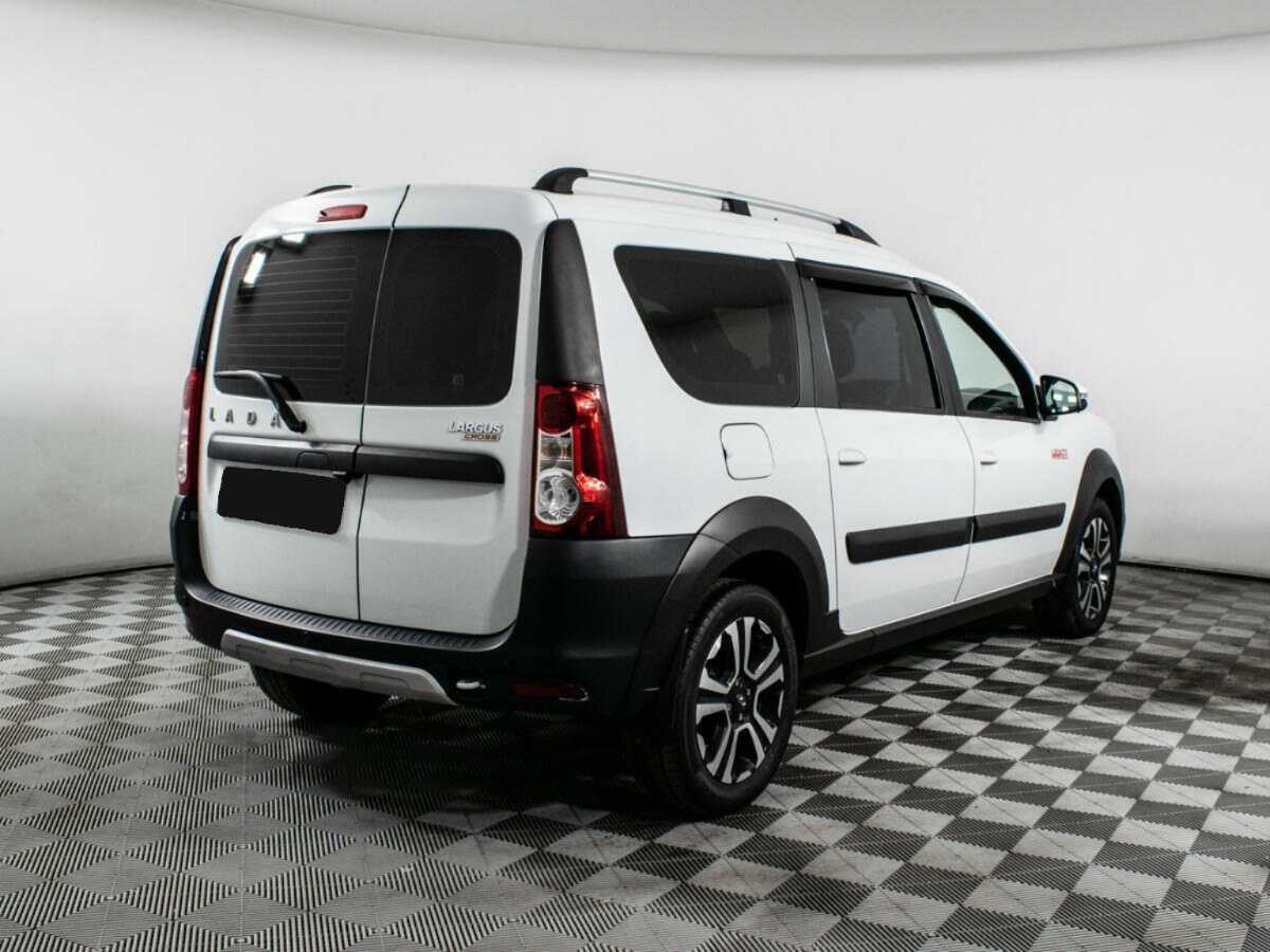 Lada (ВАЗ) Largus с пробегом — 2022 год. Фото: #4