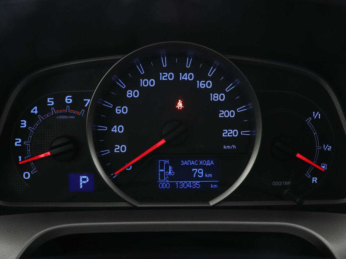 Toyota RAV4 с пробегом — 2014 год. Фото: #10