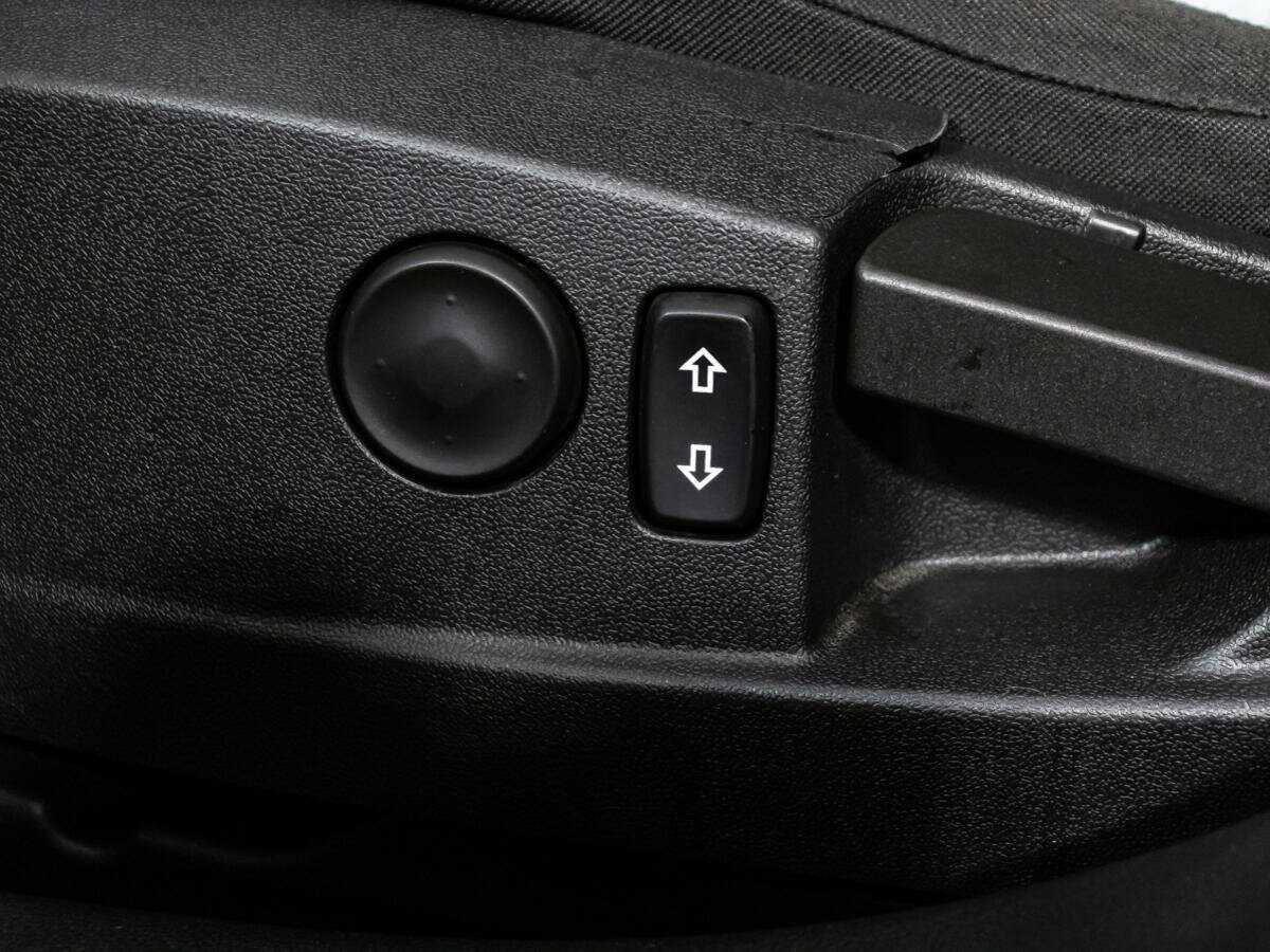 Opel Insignia с пробегом — 2014 год. Фото: #15