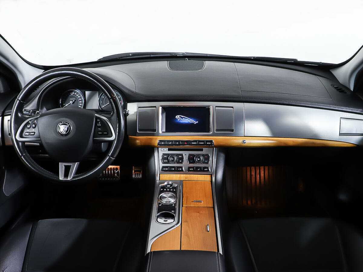 Jaguar XF с пробегом — 2014 год. Фото: #10