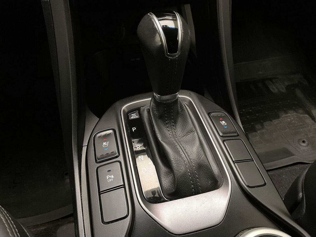 Hyundai Santa Fe с пробегом — 2015 год. Фото: #21