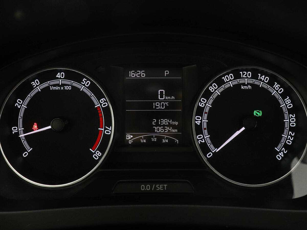 Skoda Rapid с пробегом — 2018 год. Фото: #10