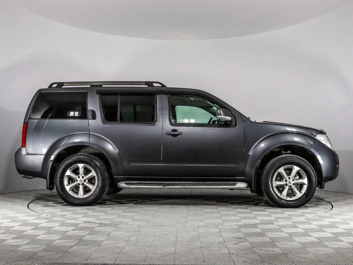 Nissan Pathfinder с пробегом — 2013 год. Фото: #3