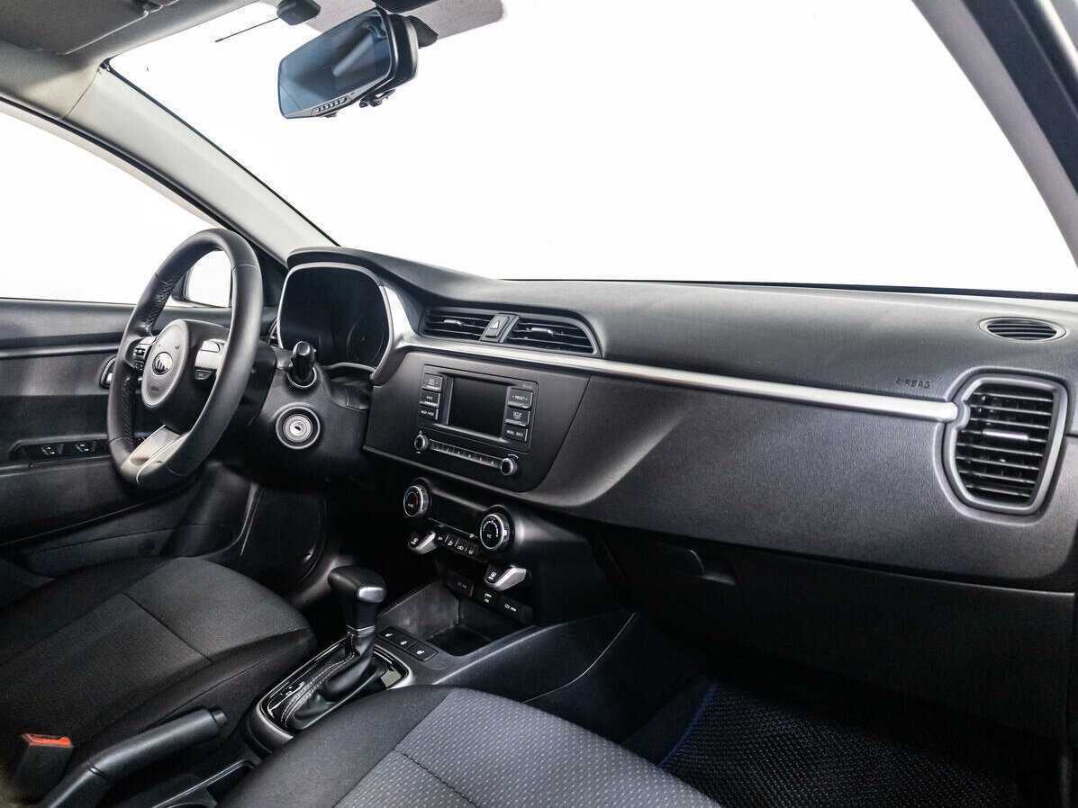 Kia Rio с пробегом — 2020 год. Фото: #7