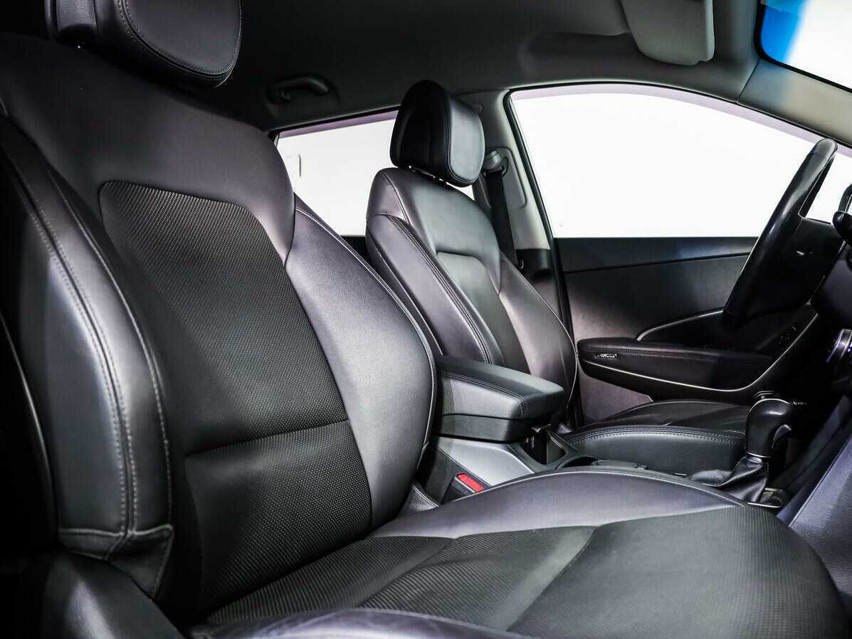 Hyundai Santa Fe с пробегом — 2017 год. Фото: #10