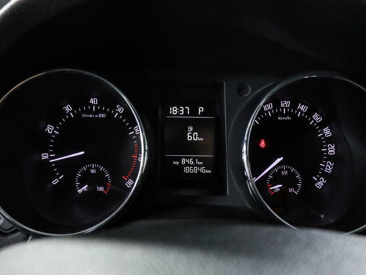 Skoda Yeti с пробегом — 2012 год. Фото: #7