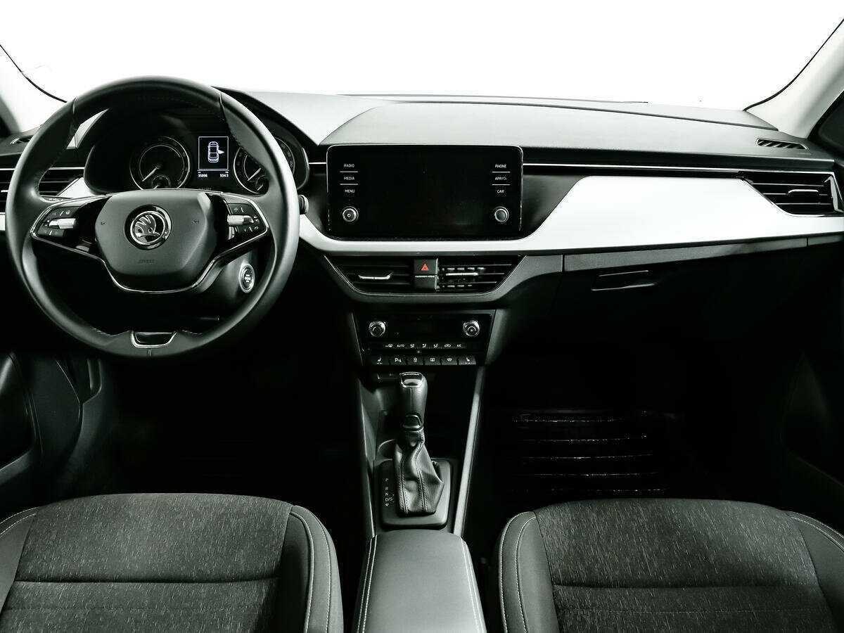 Skoda Rapid с пробегом — 2020 год. Фото: #10