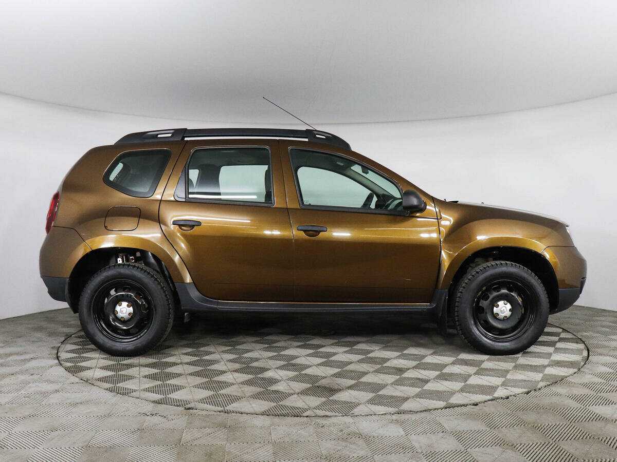 Renault Duster с пробегом — 2015 год. Фото: #3