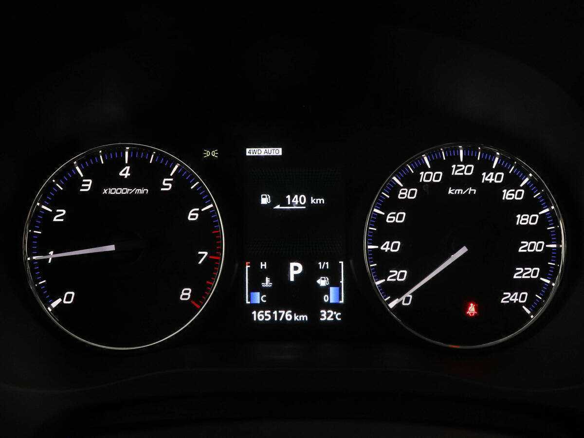 Mitsubishi Outlander с пробегом — 2016 год. Фото: #10