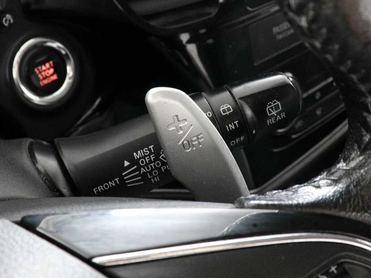 Mitsubishi Outlander с пробегом — 2016 год. Фото: #13