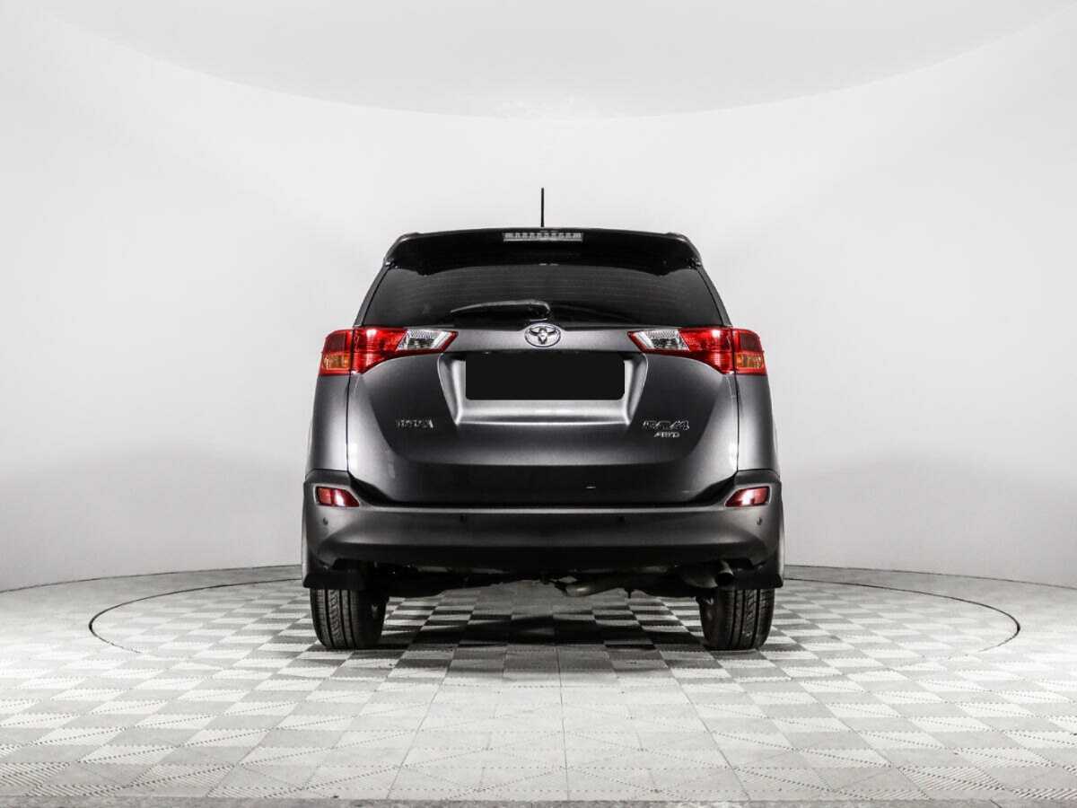 Toyota RAV4 с пробегом — 2013 год. Фото: #5