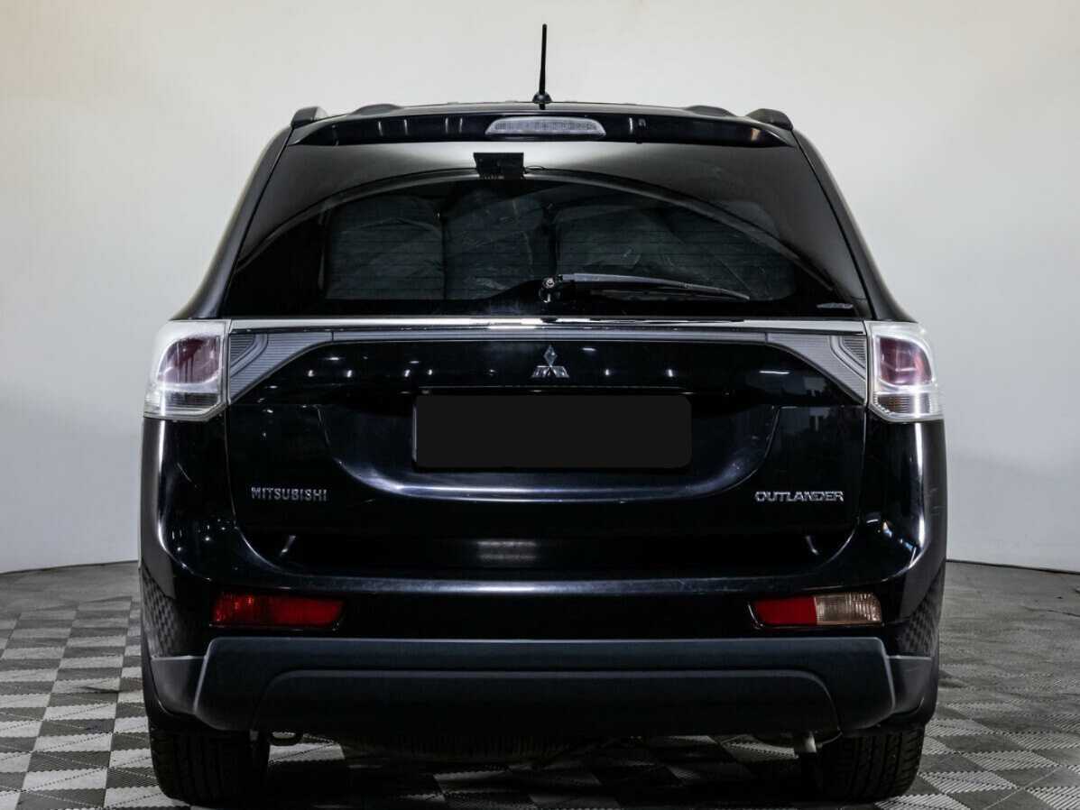 Mitsubishi Outlander с пробегом — 2012 год. Фото: #5