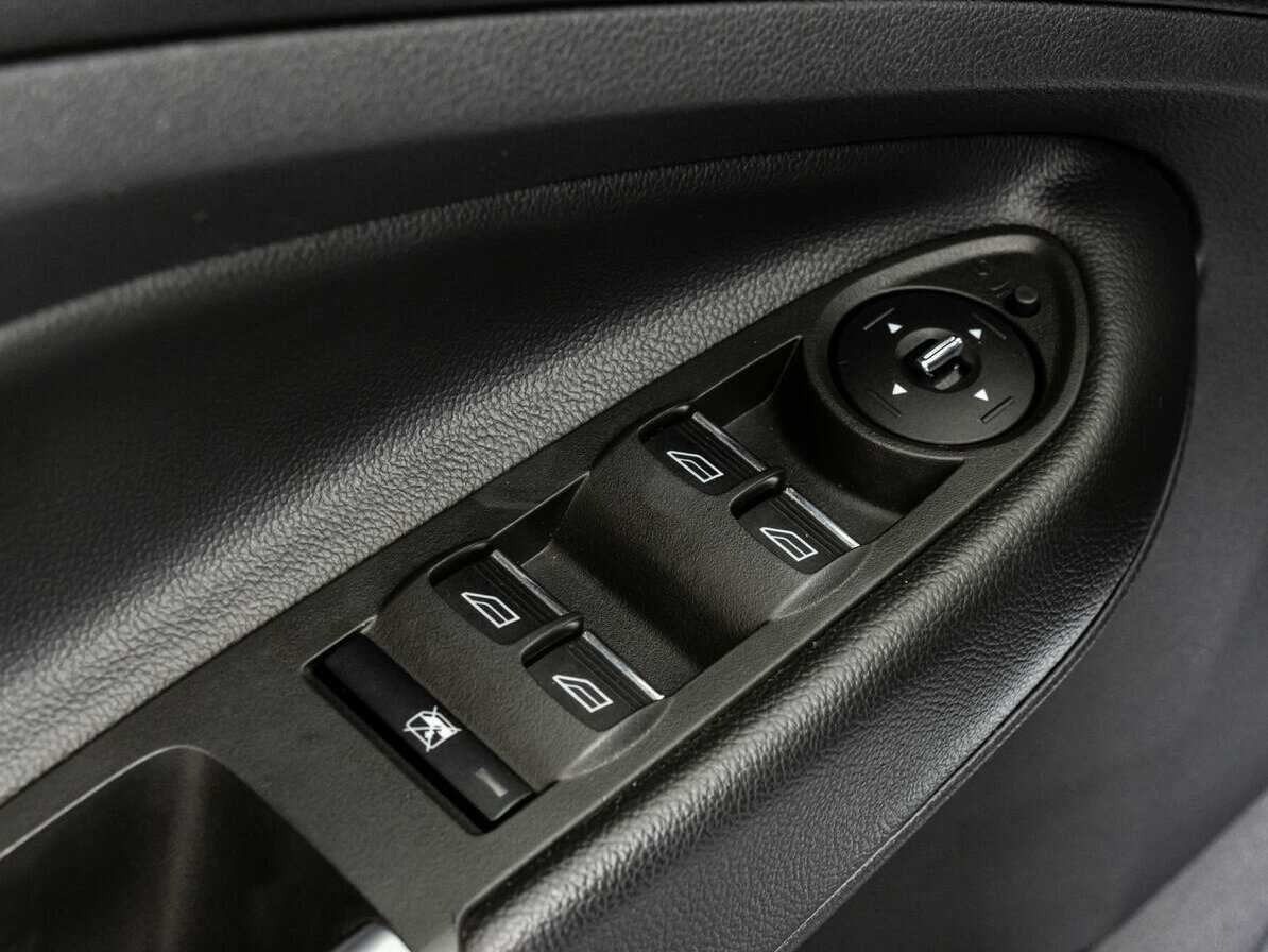 Ford Kuga с пробегом — 2014 год. Фото: #14