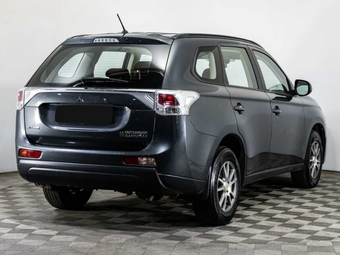 Mitsubishi Outlander с пробегом — 2014 год. Фото: #3