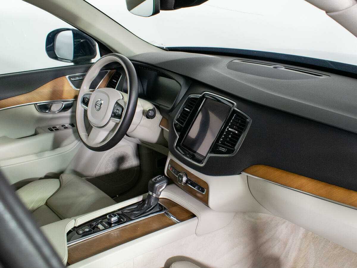 Volvo XC90 с пробегом — 2015 год. Фото: #8
