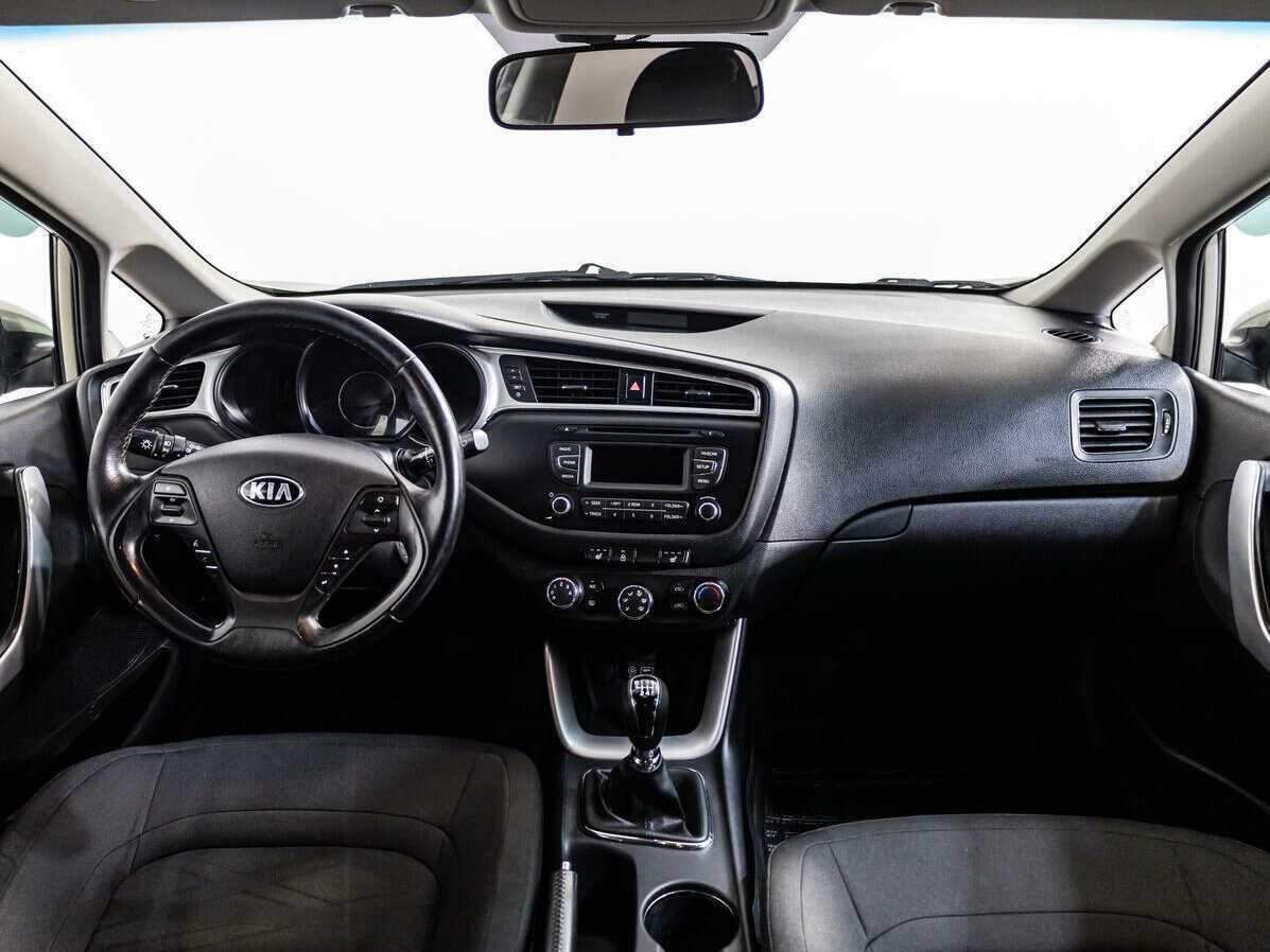 Kia Ceed с пробегом — 2017 год. Фото: #9
