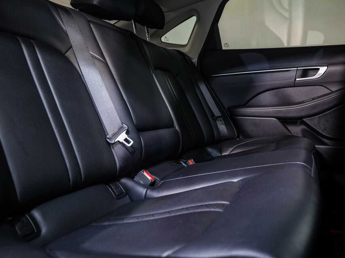 Hyundai Sonata с пробегом — 2021 год. Фото: #11