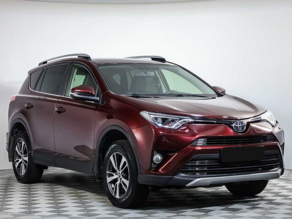 Toyota RAV4 с пробегом — 2015 год. Фото: #1