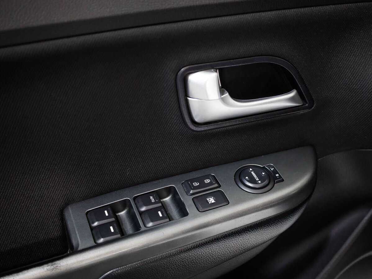 Kia Rio с пробегом — 2016 год. Фото: #13
