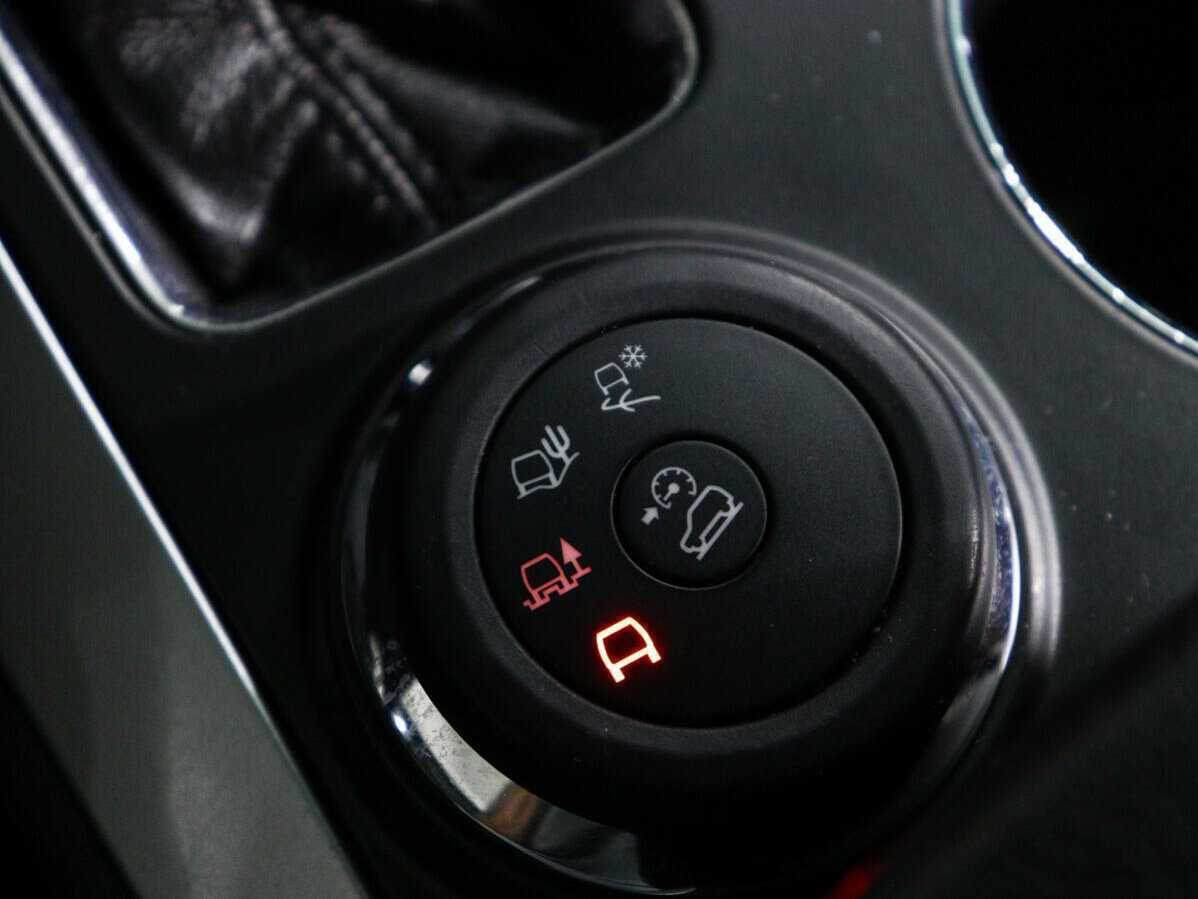 Ford Explorer с пробегом — 2013 год. Фото: #22