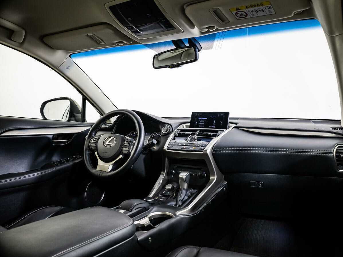 Lexus NX с пробегом — 2015 год. Фото: #8