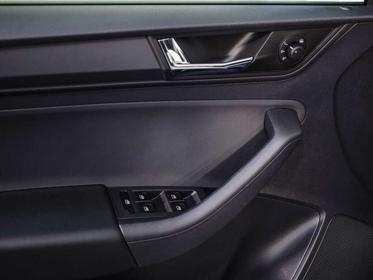 Skoda Rapid с пробегом — 2021 год. Фото: #13
