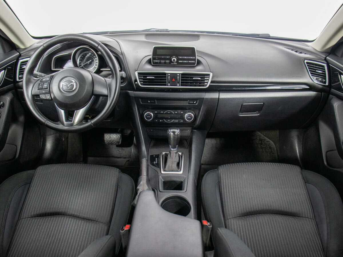 Mazda 3 с пробегом — 2014 год. Фото: #12