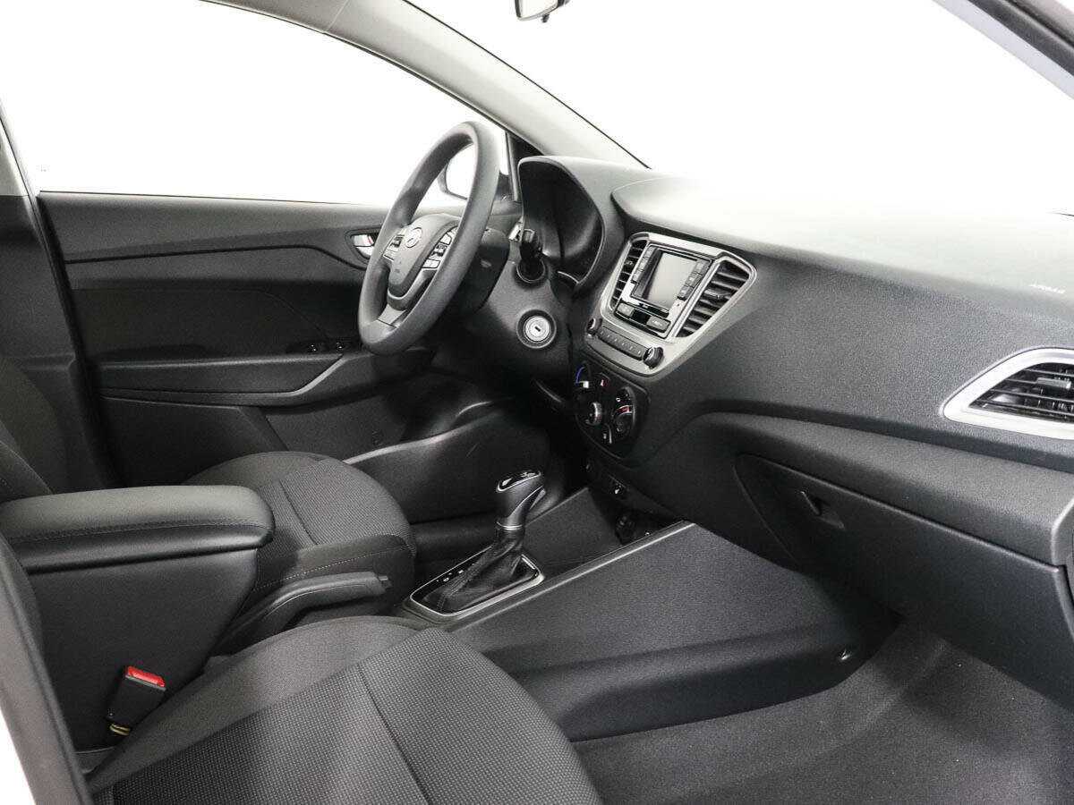 Hyundai Solaris с пробегом — 2021 год. Фото: #6