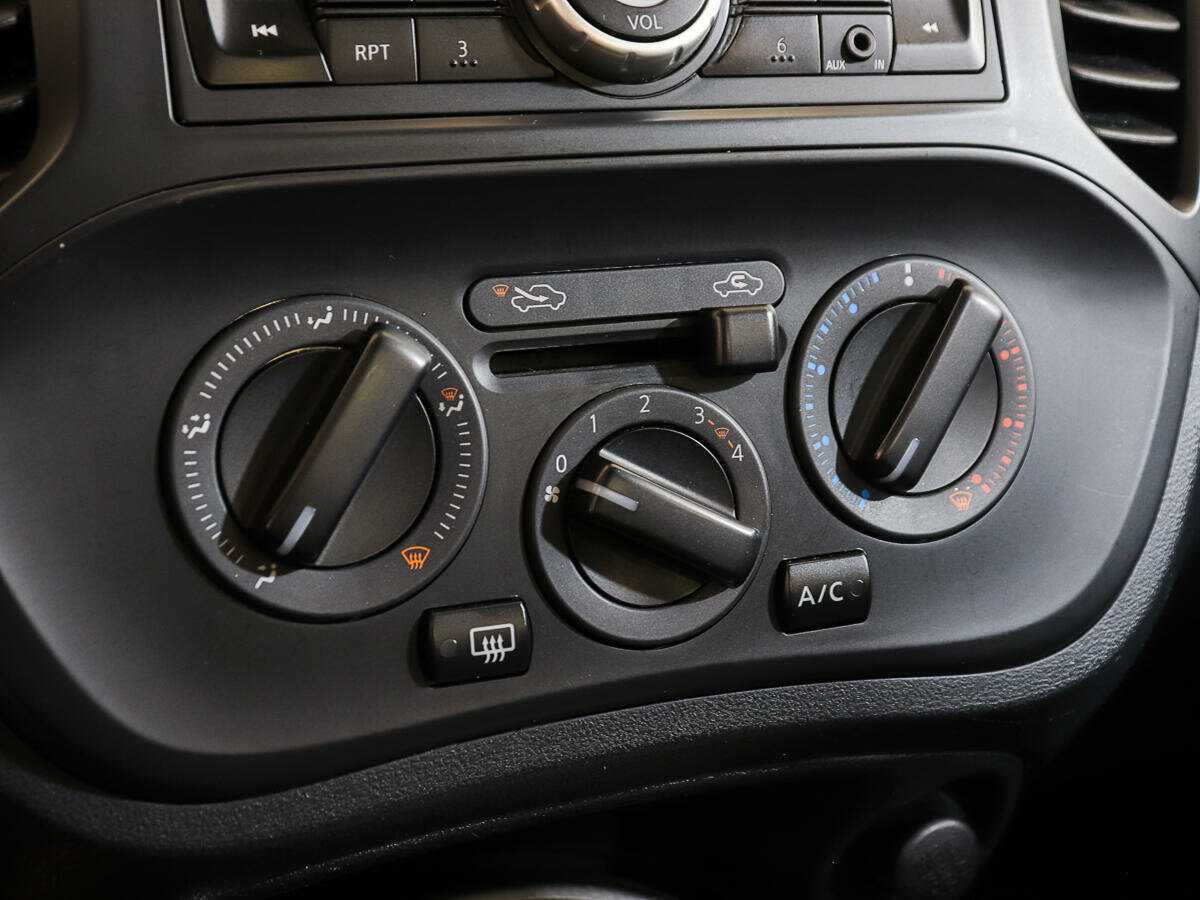 Nissan Juke с пробегом — 2014 год. Фото: #14