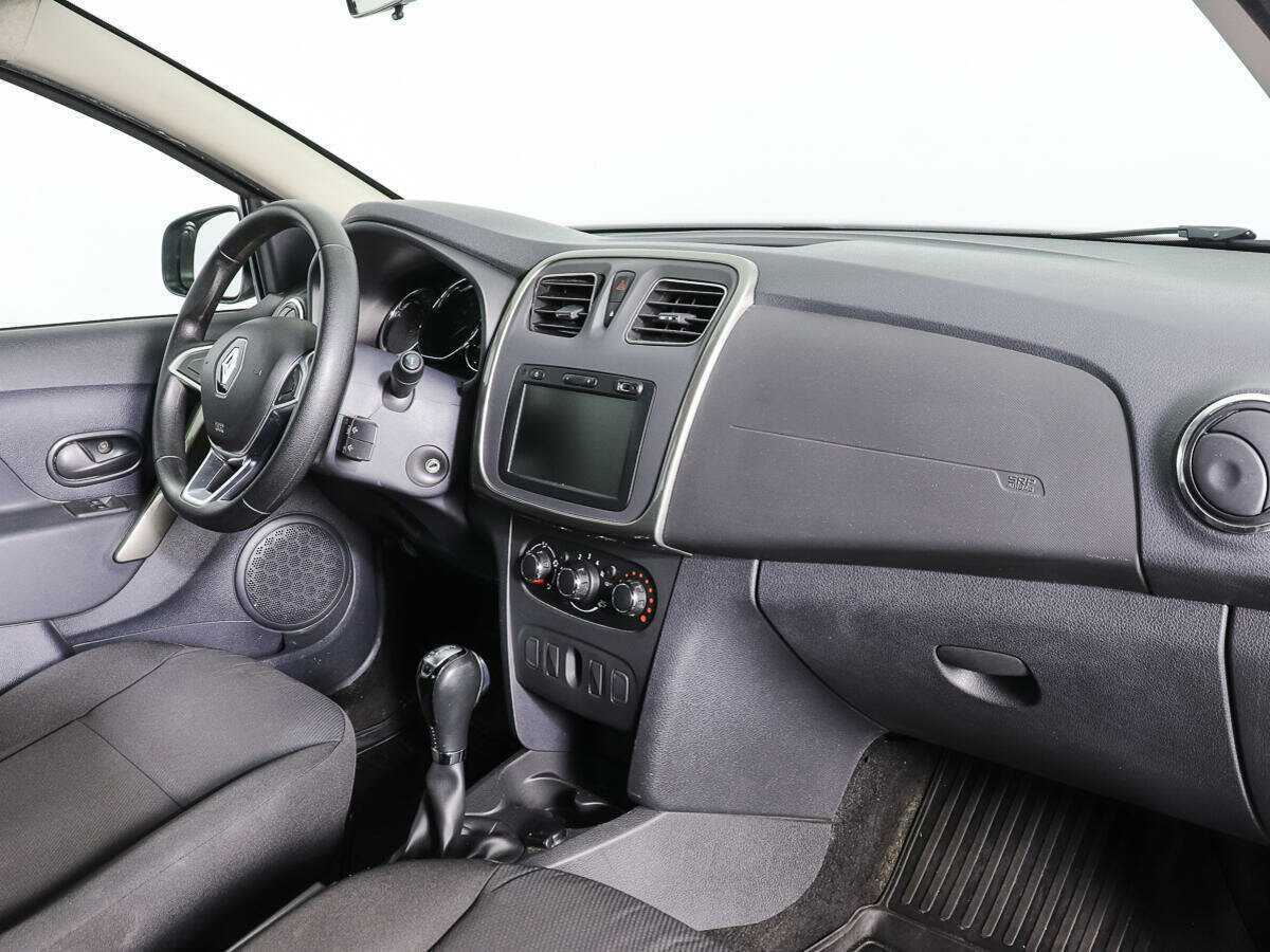 Renault Logan с пробегом — 2020 год. Фото: #7