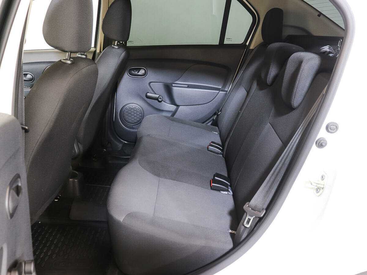 Renault Logan с пробегом — 2020 год. Фото: #8