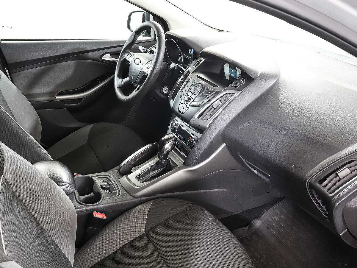 Ford Focus с пробегом — 2013 год. Фото: #7