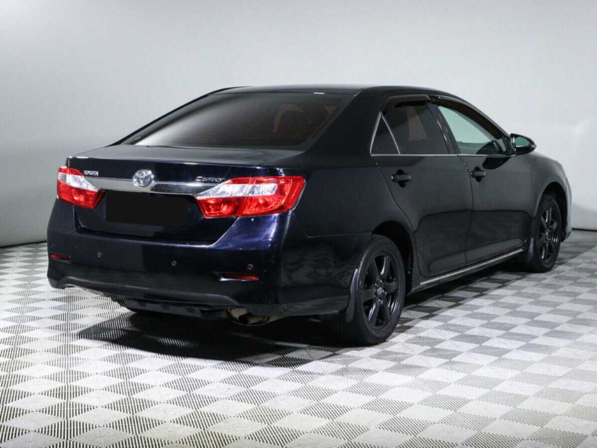 Toyota Camry с пробегом — 2013 год. Фото: #4