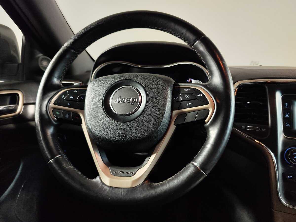 Jeep Grand Cherokee с пробегом — 2013 год. Фото: #8